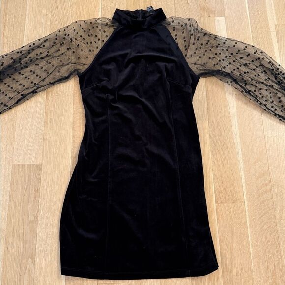 Forever 21 Black Velvet Dress - Picture 2 of 6